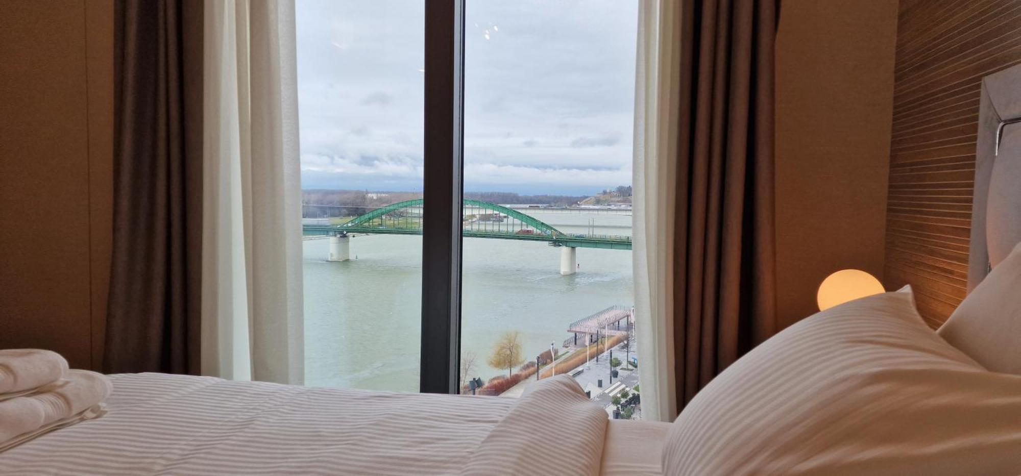 Beograd Na Vodi - Belgrade Waterfront Riverside ภายนอก รูปภาพ
